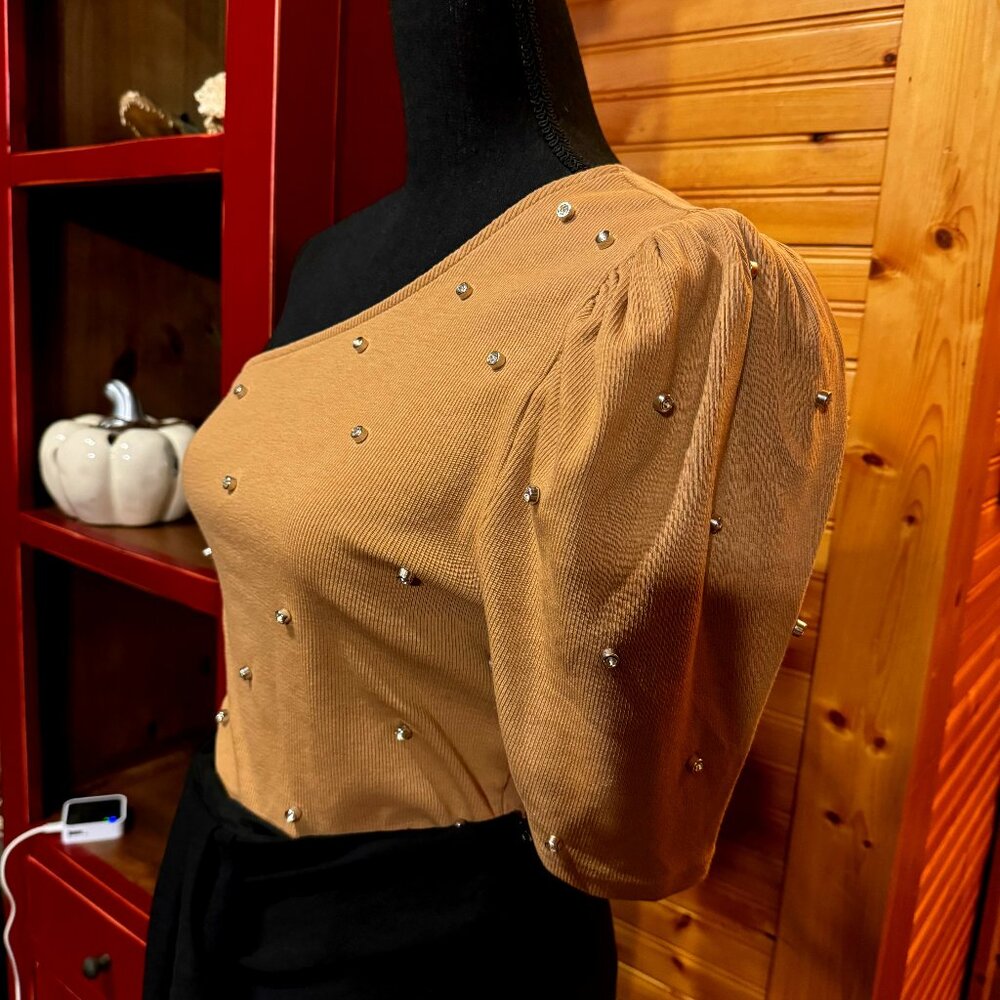 EXPRESS ONE SHOULDER TOP